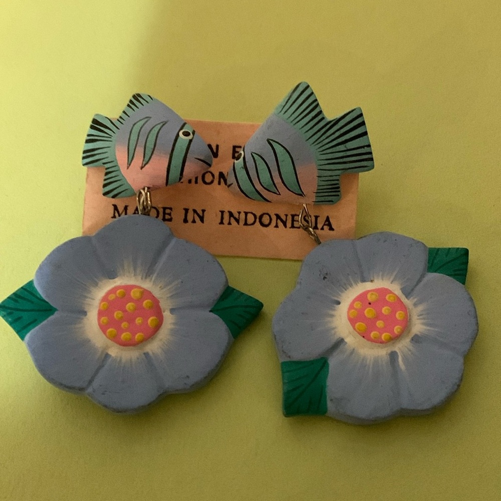 Fun “fish”. earrings made in Indonesia